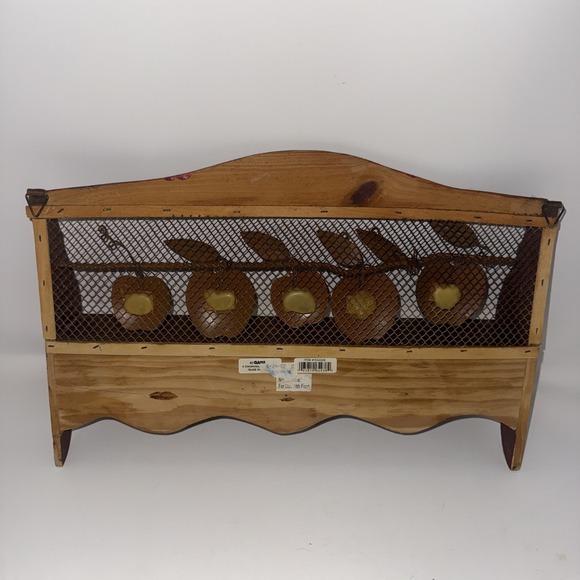 Vintage Ganz Distressed Wood Red Metal Apple Shelf w 3 Hanging Pegs Wire Mesh - Picture 8 of 14